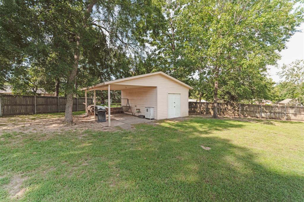 1105 Redbud Avenue, Diboll, Texas image 30