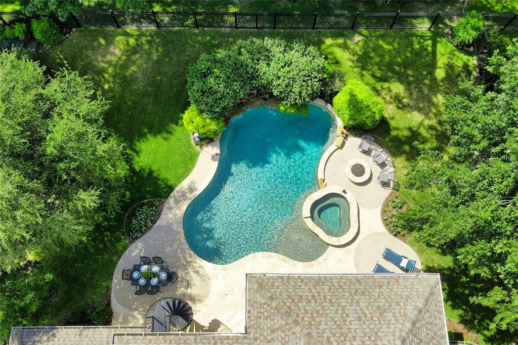23410 Fairway Valley Lane