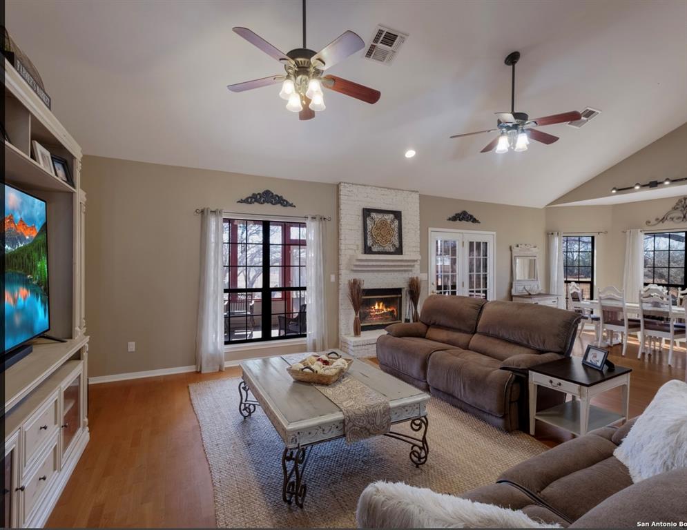 885 County Road 640