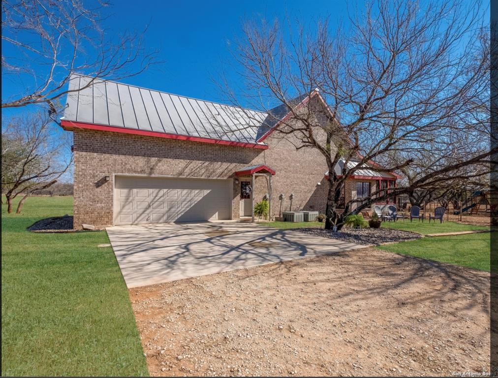 885 County Road 640