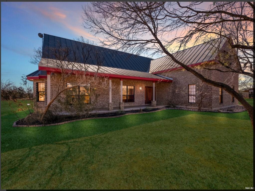 885 County Road 640