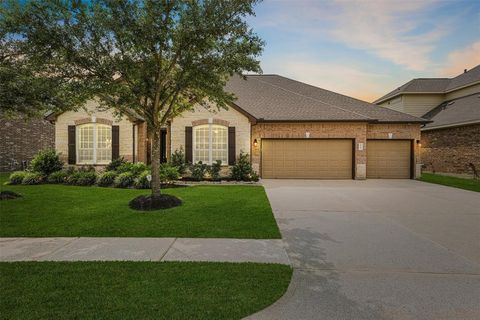 Single Family Residence in Spring TX 30723 Academy Trace Drive.jpg