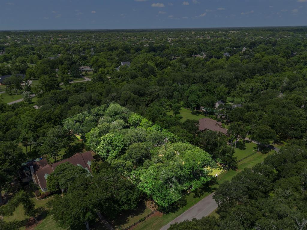 5011 Woodshore Lane