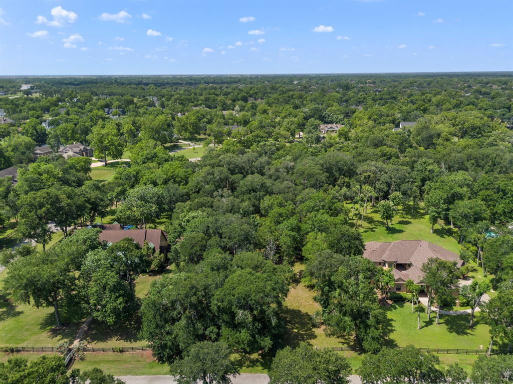 5011 Woodshore Lane