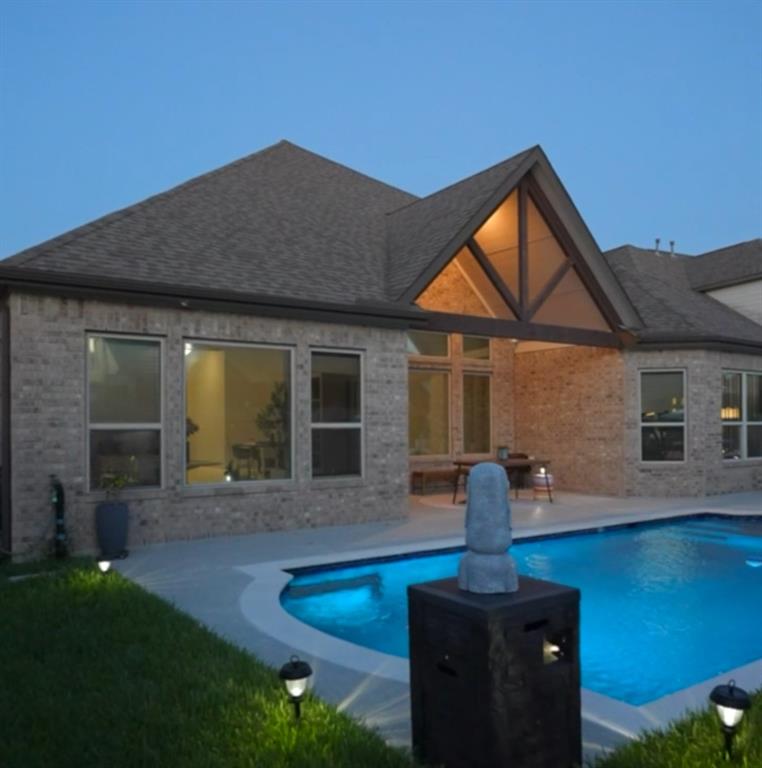 2306 Navo Lane