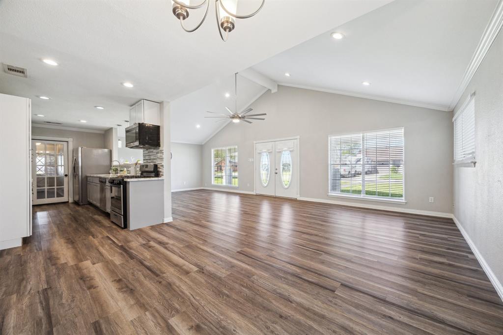 3106 Stratford Street, Pearland, Texas image 5