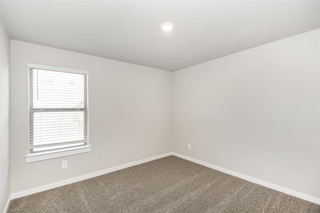 3912 Silver Falls Lane, League City, Texas image 10