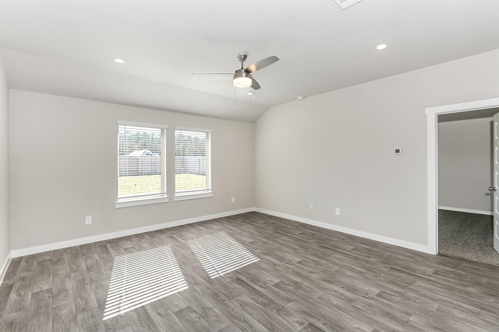 3912 Silver Falls Lane, League City, Texas image 20