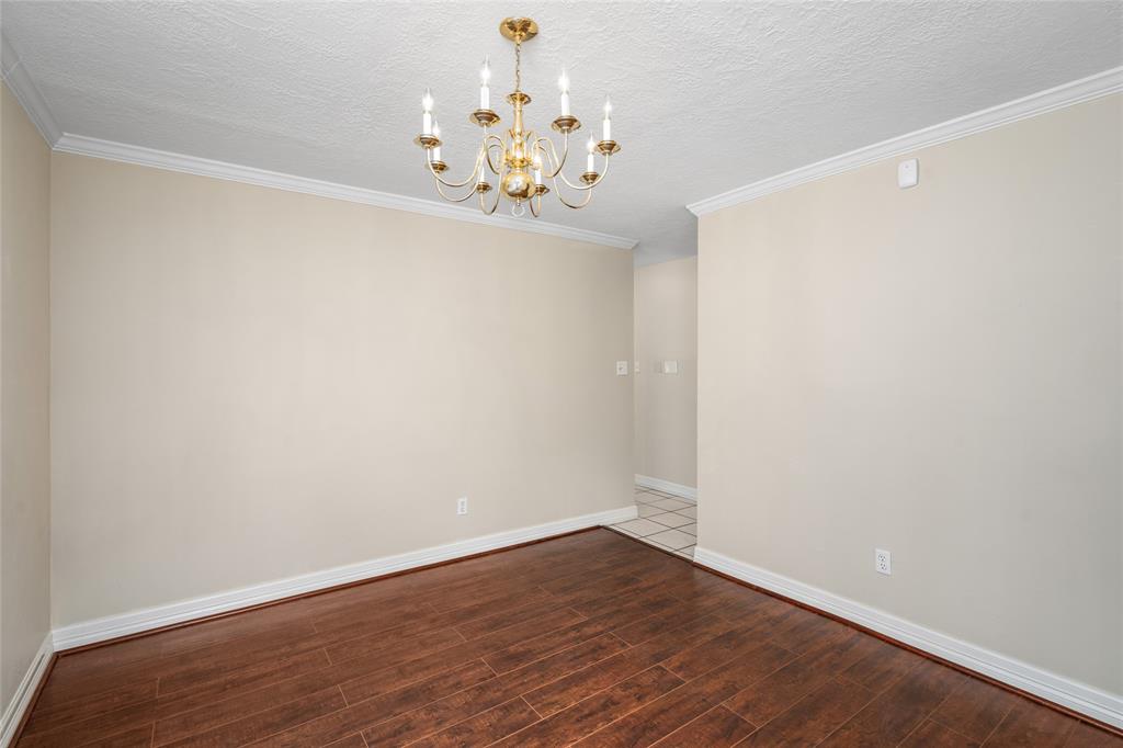 65 Hickory Oak Drive, The Woodlands, Texas image 10