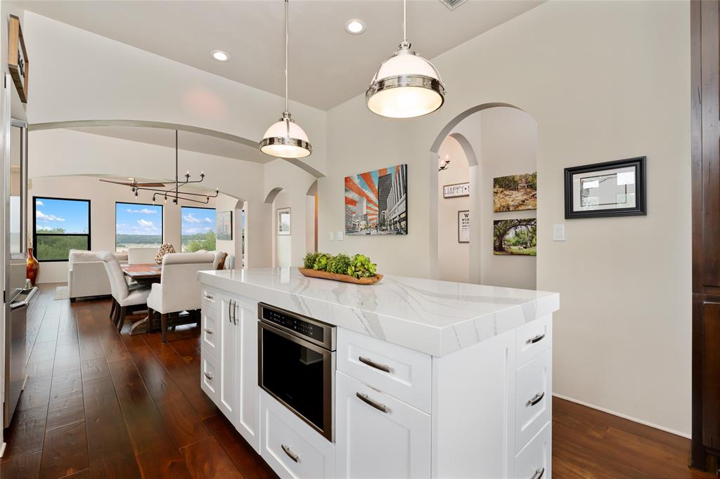 1404 Hurst Creek Road, Austin, Texas image 14