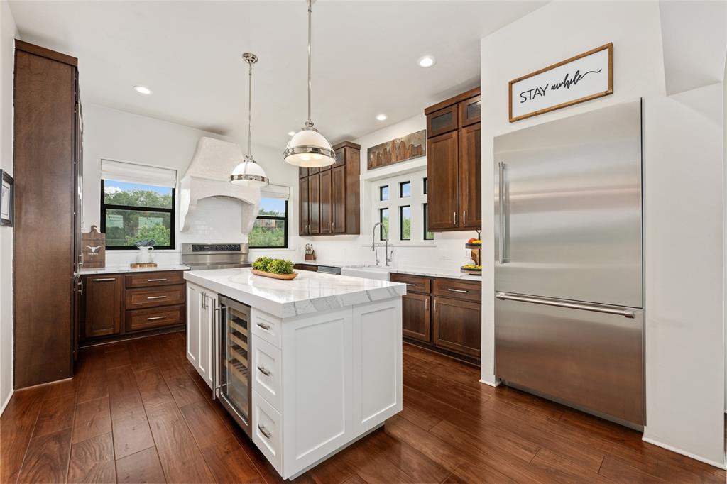 1404 Hurst Creek Road, Austin, Texas image 11