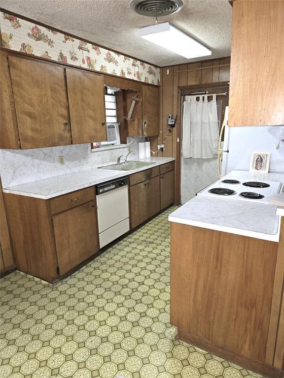 1205 Appling Street, El Campo, Texas image 4