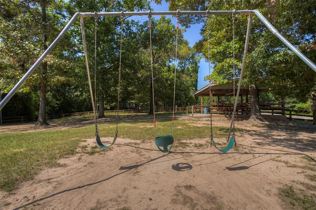Antilles Drive, Point Blank, Texas image 18