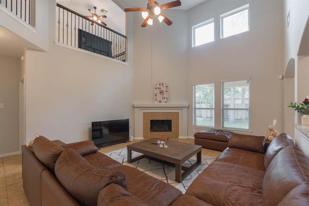 51 N Marshside Place, Spring, Texas image 12