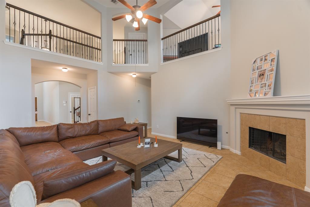 51 N Marshside Place, Spring, Texas image 15