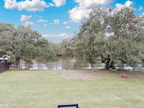 A home in Brazoria