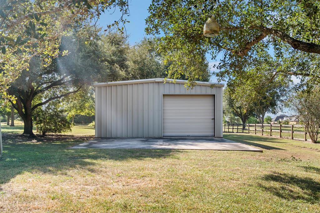 10403 W Hidden Lake Lane, Richmond, Texas image 32