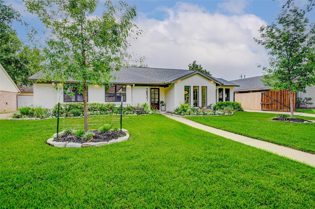 2831 Shadowdale Drive