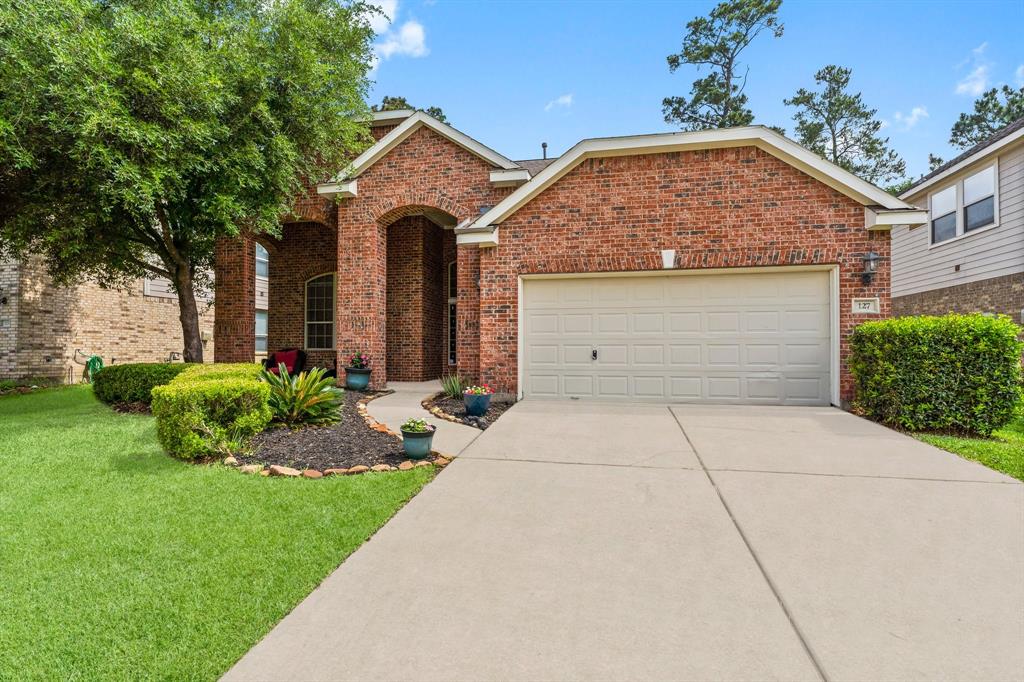 127 S Rocky Point Circle, Spring, Texas image 1