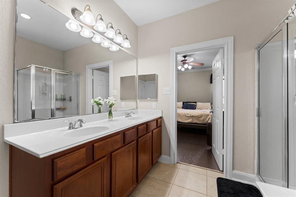 127 S Rocky Point Circle, Spring, Texas image 15