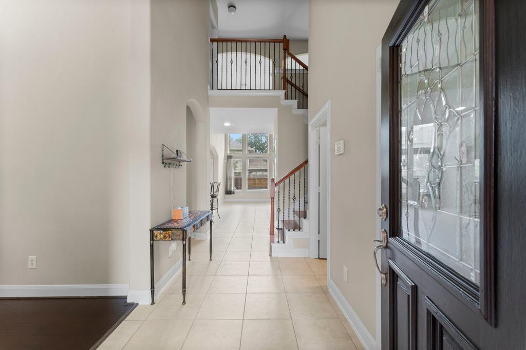 127 S Rocky Point Circle, Spring, Texas image 4