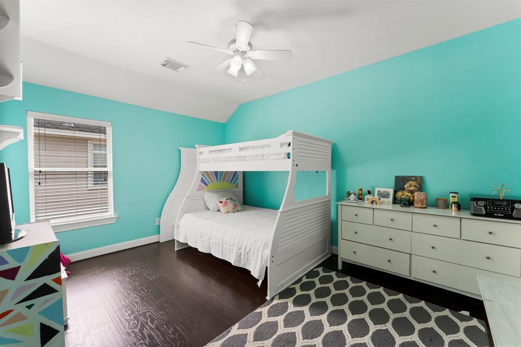 127 S Rocky Point Circle, Spring, Texas image 18