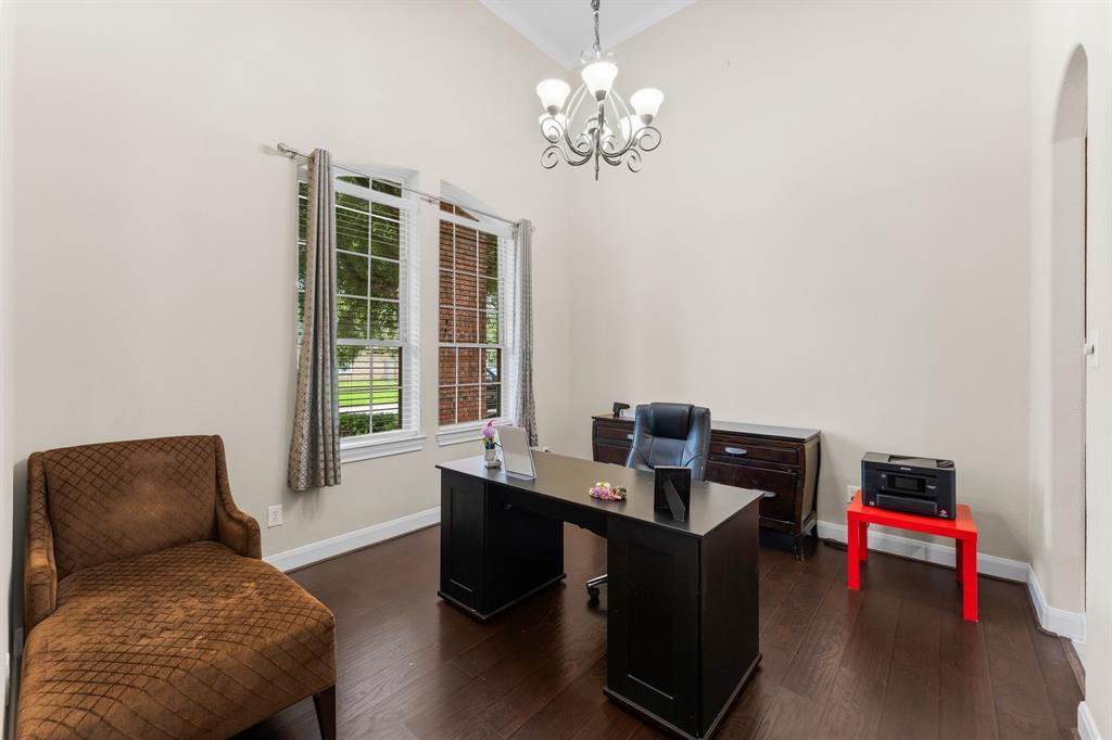 127 S Rocky Point Circle, Spring, Texas image 5