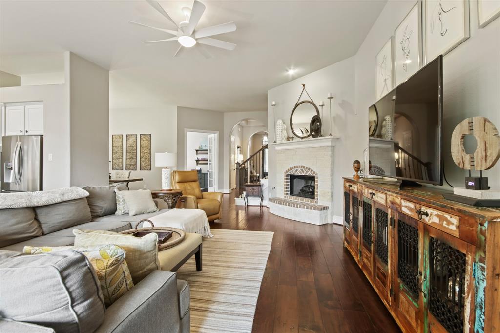 8307 Floating Heart Court, Conroe, Texas image 7