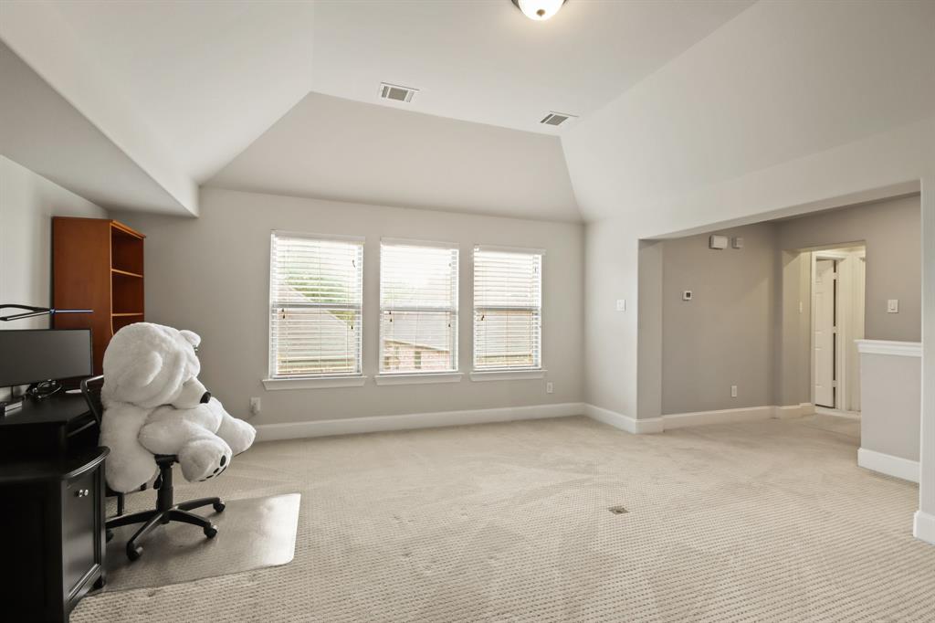 8307 Floating Heart Court, Conroe, Texas image 28