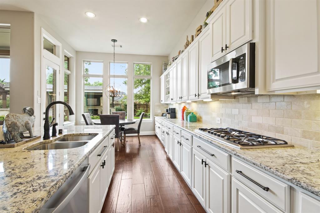 8307 Floating Heart Court, Conroe, Texas image 13