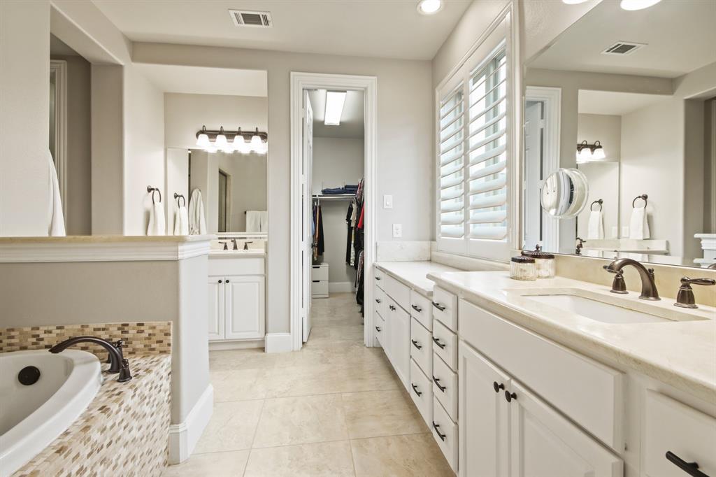 8307 Floating Heart Court, Conroe, Texas image 16