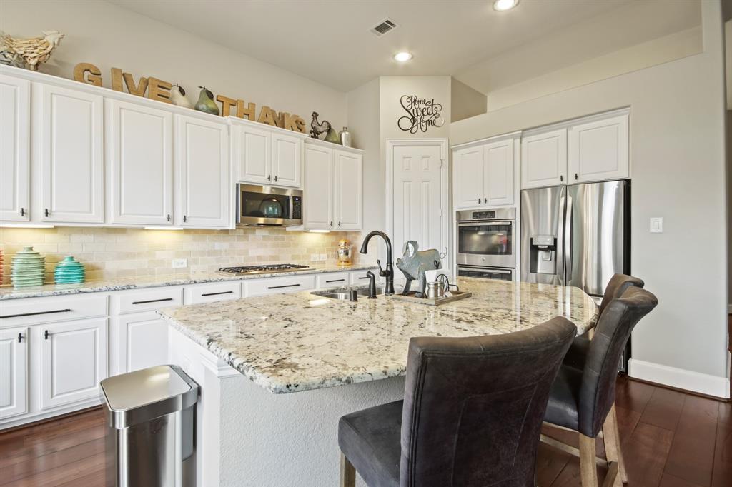 8307 Floating Heart Court, Conroe, Texas image 11