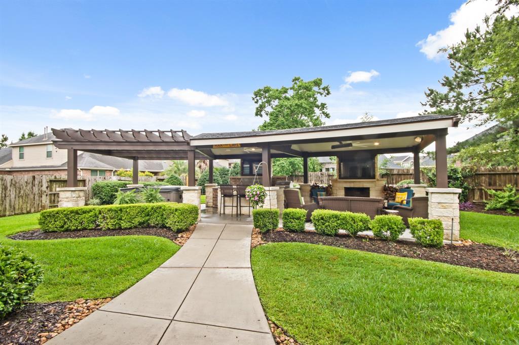 8307 Floating Heart Court, Conroe, Texas image 1
