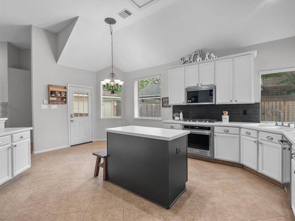 30603 Tealcrest Estates Drive, Spring, Texas image 11