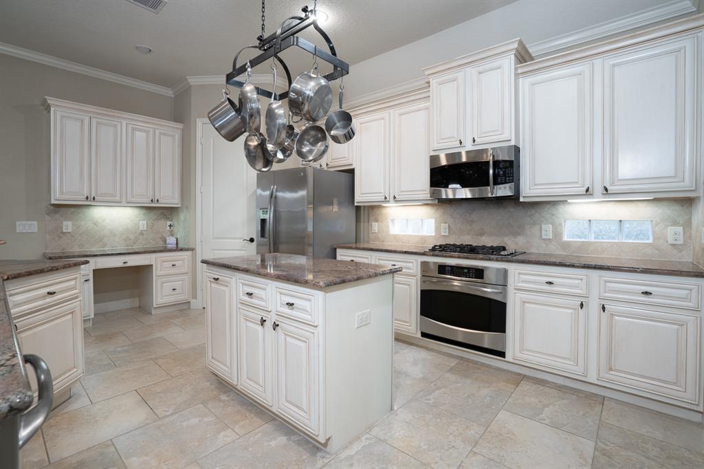 19226 Hamilton Hills Drive, Cypress, Texas image 12