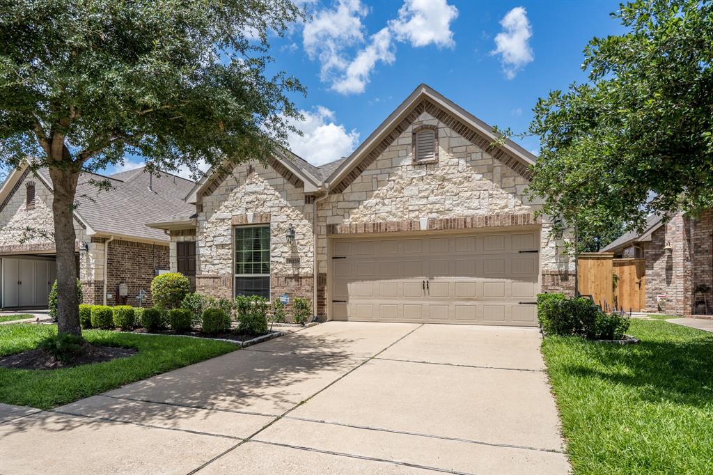 19226 Hamilton Hills Drive, Cypress, Texas image 1