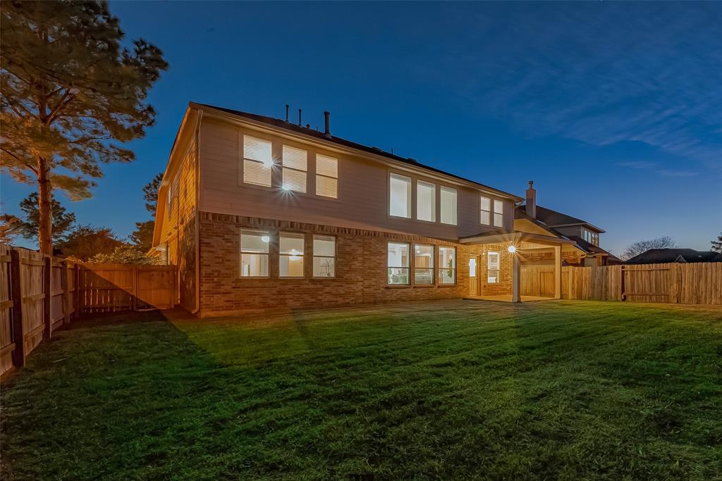 8231 Groveland Hills Drive, Cypress, Texas image 36