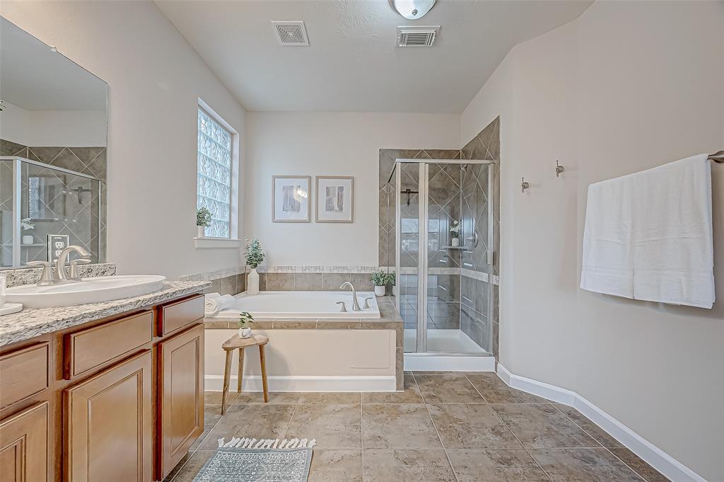 8231 Groveland Hills Drive, Cypress, Texas image 28