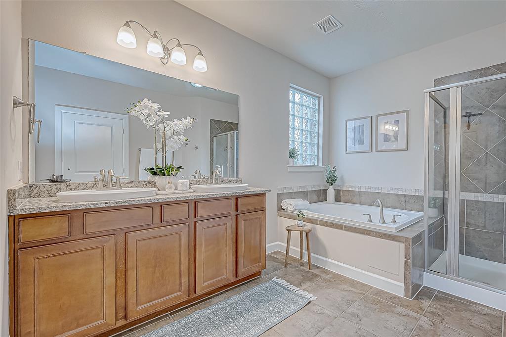 8231 Groveland Hills Drive, Cypress, Texas image 27