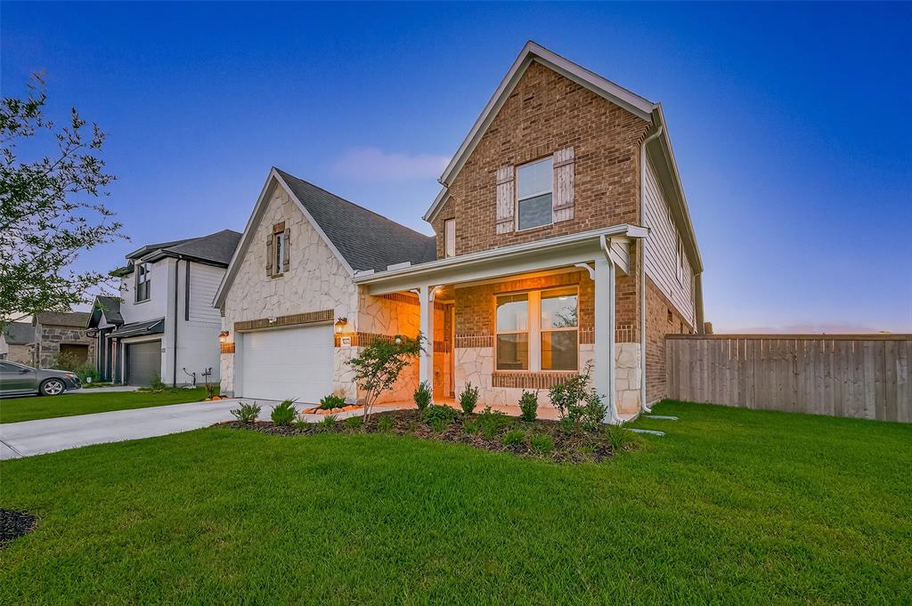 5202 Oakland Bluff Lane