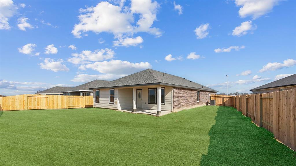 2422 Cherry Ruby Drive, Iowa Colony, Texas image 17
