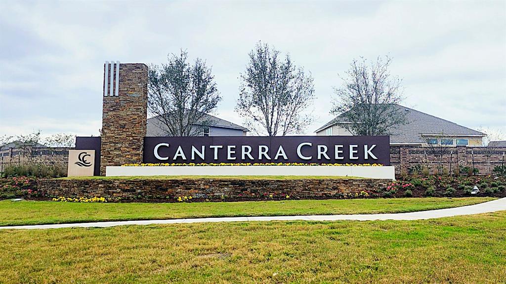 2422 Cherry Ruby Drive, Iowa Colony, Texas image 19