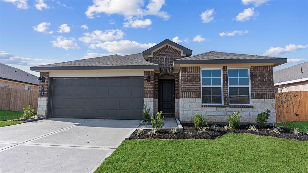 2422 Cherry Ruby Drive, Iowa Colony, Texas image 1