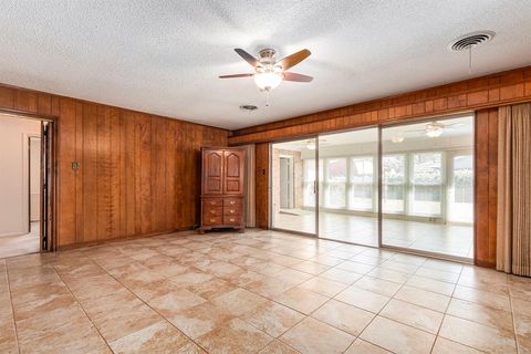 A home in Alvin