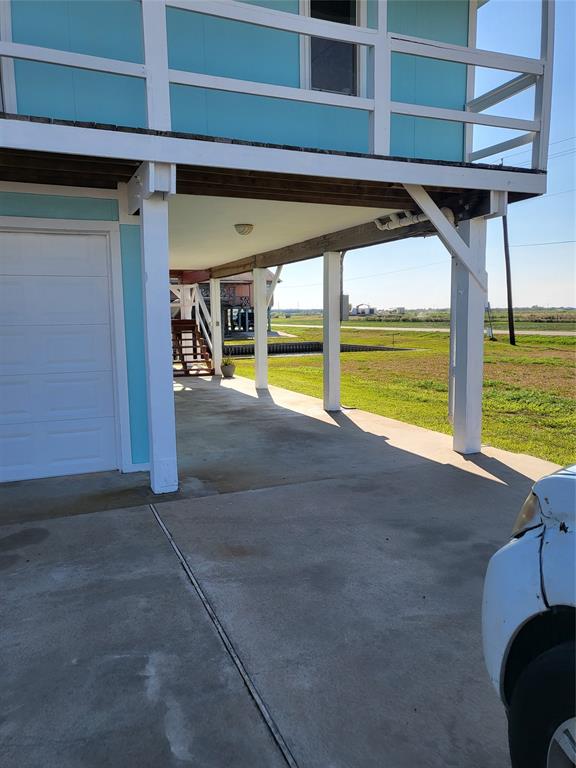 106 Driftwood Road, Freeport, Texas image 3