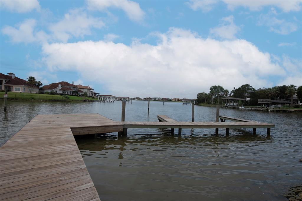 2802 Sandpebble Drive, Seabrook, Texas image 5