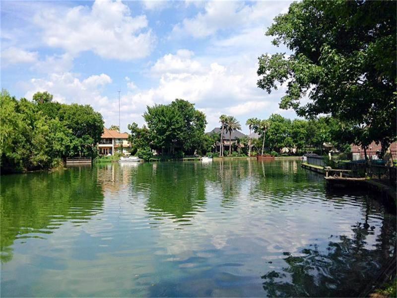 2807 Peninsulas Drive, Missouri City, Texas image 1