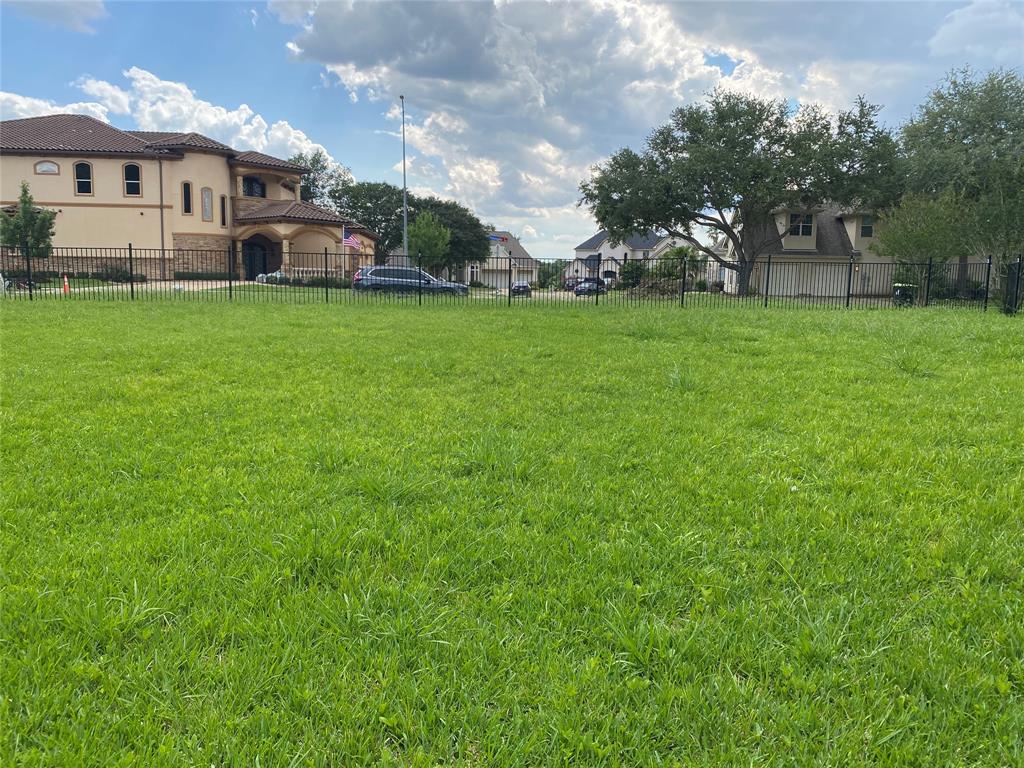 2807 Peninsulas Drive, Missouri City, Texas image 5