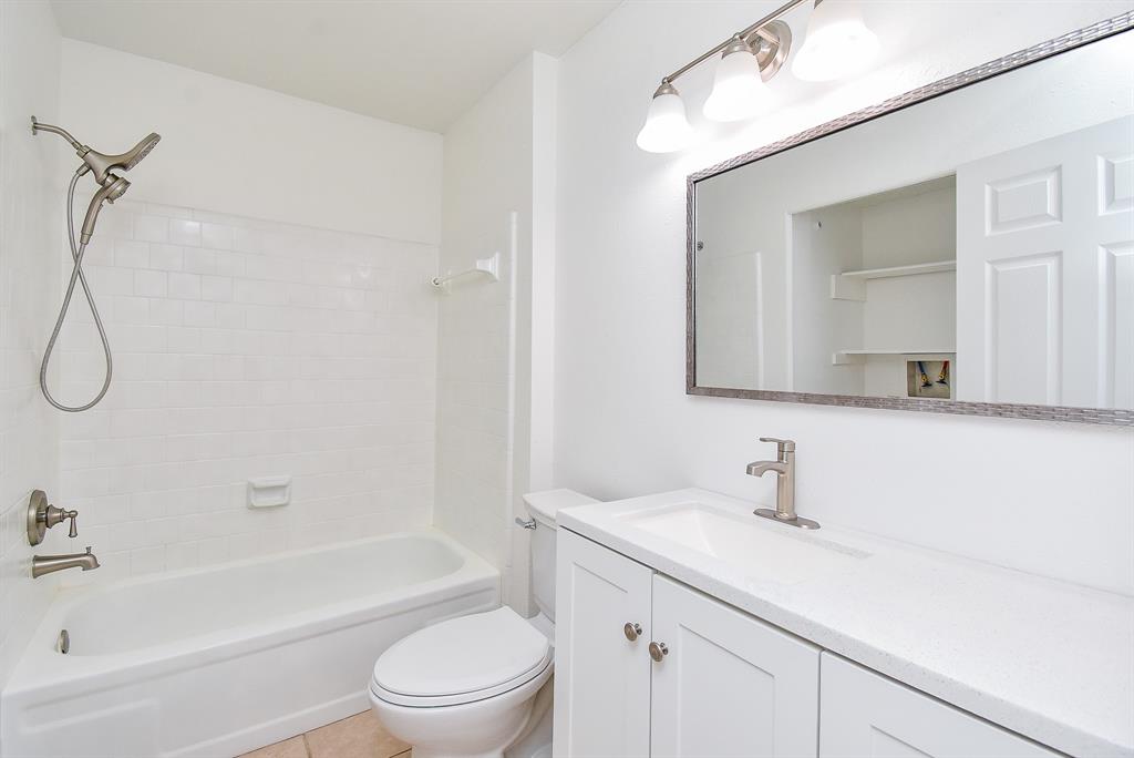 2410 Lively Lane Ln, Sugar Land, Texas image 20