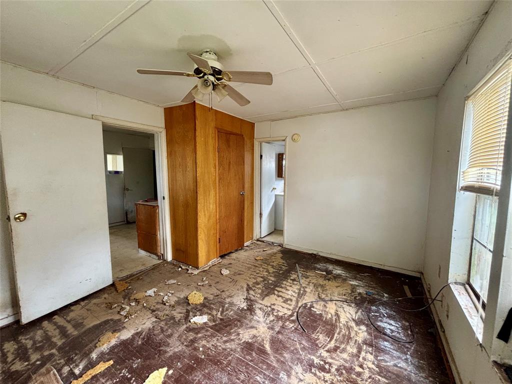 100 Upton Lane, Brazoria, Texas image 11
